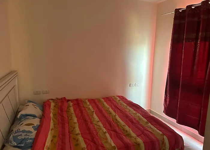 في بورتو السخنه غرفتين ببلكونه Heaven Hills عائلات فقط Apartment *